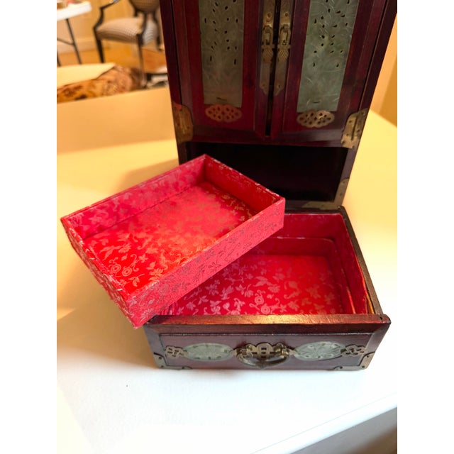 Wood Mid 20th Century Chinese Rosewood and Carved Jade Jewelry Chest / Box For Sale - Image 7 of 15