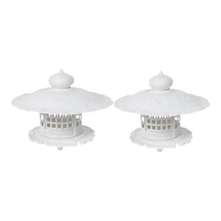 1960s White Gloss Enamel Cast Iron Pagoda Garden Lanterns - a Pair For Sale