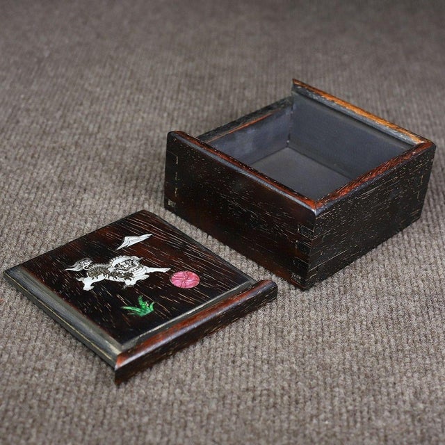 1980s Vintage Rosewood Slide-Lid Box With Mother-of-Pearl Inlay For Sale - Image 5 of 10
