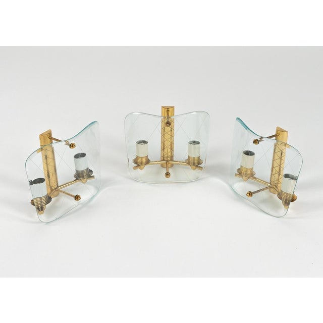 Mid-Century Modern Mid-Century Brass & Curved Glass Sconces in the style of FontanaArte, Italy, 1950s, Set of 3 For Sale - Image 3 of 18