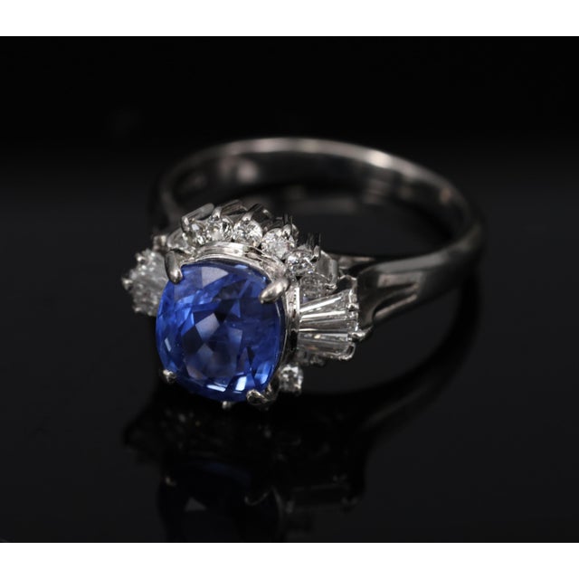 Late 20th Century Fine 2.72ct Gia Ceylon Sapphire & 0.55ct Diamond Platinum Ring Size 6.75 For Sale In New York - Image 6 of 18