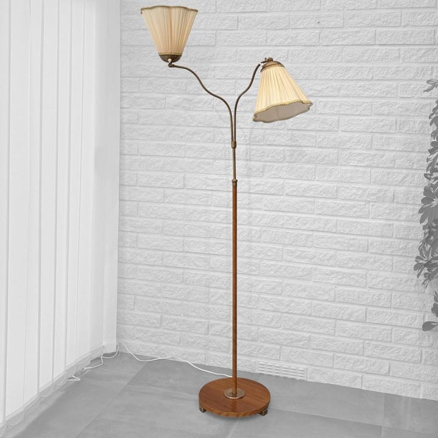 Swedish Modern Floor Lamp in Brass and Teak, Sweden, 1930s For Sale - Image 4 of 17