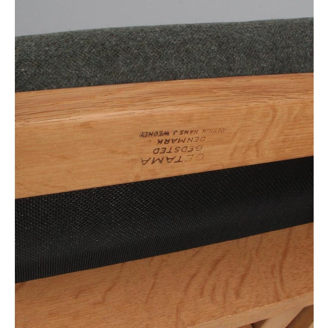 Set of Lounge Chair Model Ge-375 attributed to Hans J. Wegner for Getama, 1960s For Sale - Image 6 of 9