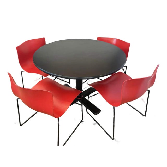 1980s Handkerchief Chairs With Matching Table by Massimo & Lella Vignelli for Knoll International - 5pcs For Sale - Image 12 of 14