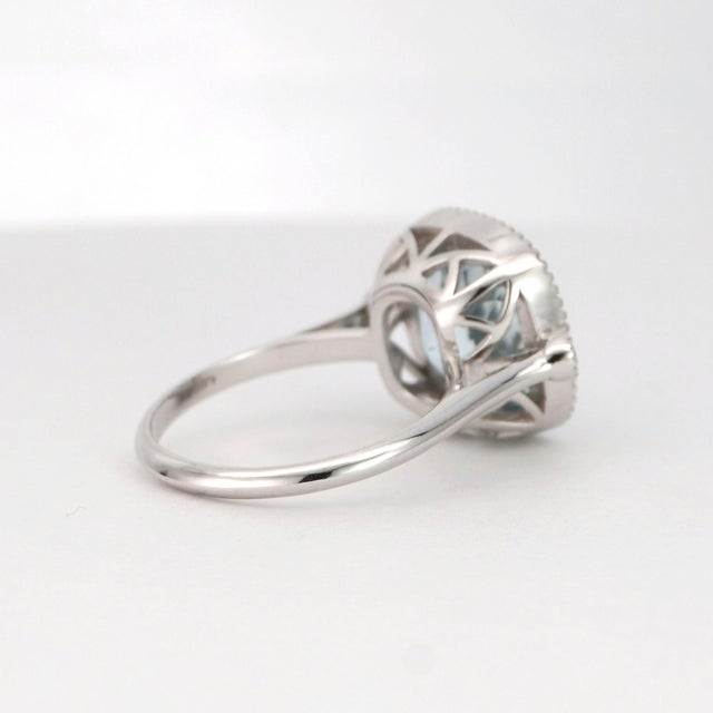 14k Gold Ring With 4.25ct Aquamarine & Diamonds Size 6.5 For Sale In New York - Image 6 of 18