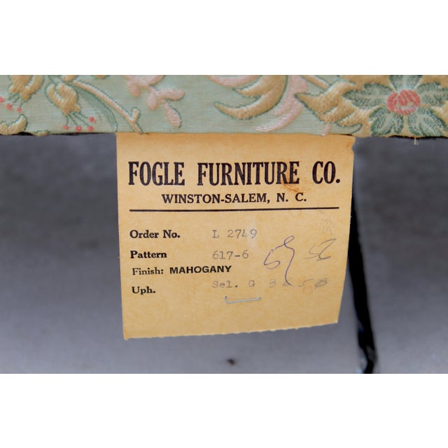 Vintage French Provincial Louis XV Style Sofa / Loveseat Settee by Fogle Furniture Co. – Carved Hardwood Frame & Damask Upholstery For Sale - Image 13 of 16