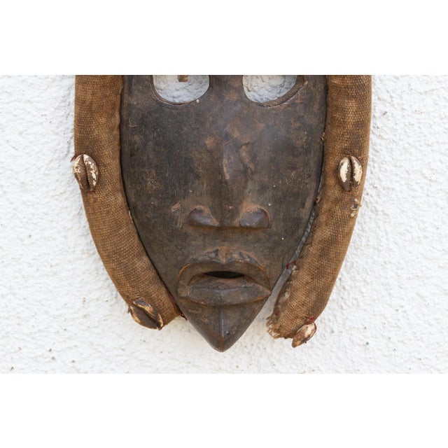 1950s Vintage Symbolic African Kuba Mask For Sale - Image 5 of 8