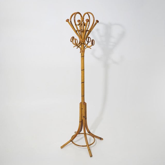 Modern Floor Coat Stand in Rattan and Woven Wicker, 1960s. For Sale - Image 3 of 11