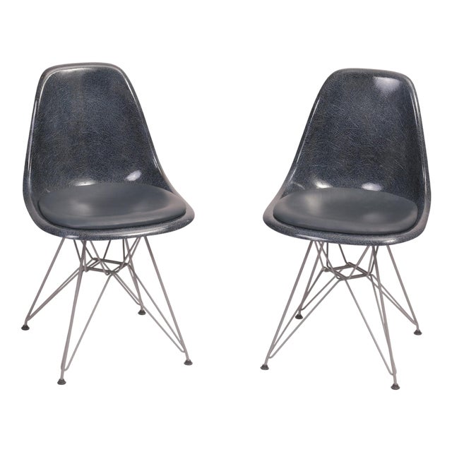 Vintage Side Chairs by Eames, 1970s, Set of 2 For Sale