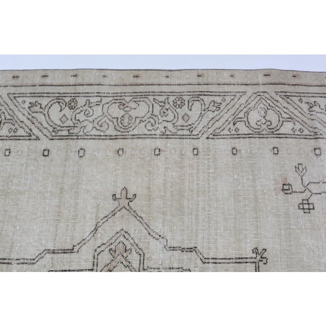 Vintage Turkish Oushak Rug With Minimal Medallion Design in Soft Neutrals -6' 2'' X 9' 11'' For Sale - Image 11 of 13