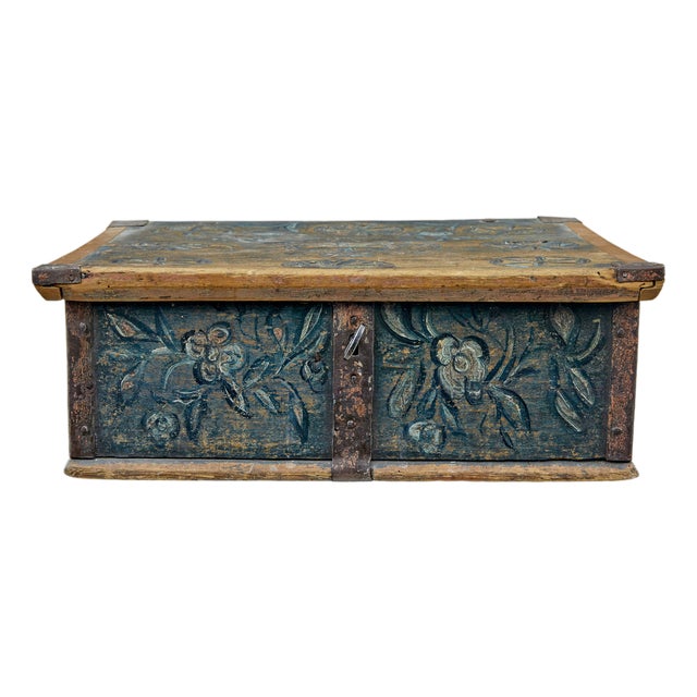 Swedish Rustic Hand-Painted Box, 1850 For Sale