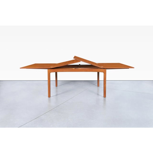 Scandinavian Modern Expanding Teak Dining Table by Folke Ohlsson for Dux For Sale - Image 9 of 12