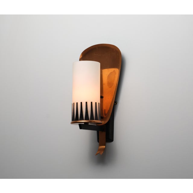 Italian Bronze and Black-Lacquered Steel Wall Sconce with Opaline Glass, 1950s For Sale - Image 4 of 9