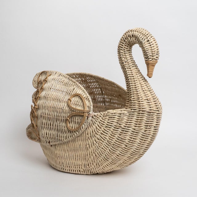 English 1970s Lucite Provence Rattan Swan Basket For Sale - Image 3 of 7