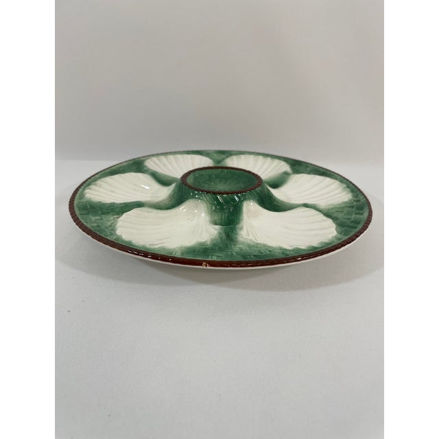 Longchamp 1920s Antique French Longchamp Majolica Green and White Oyster Plate For Sale - Image 4 of 14