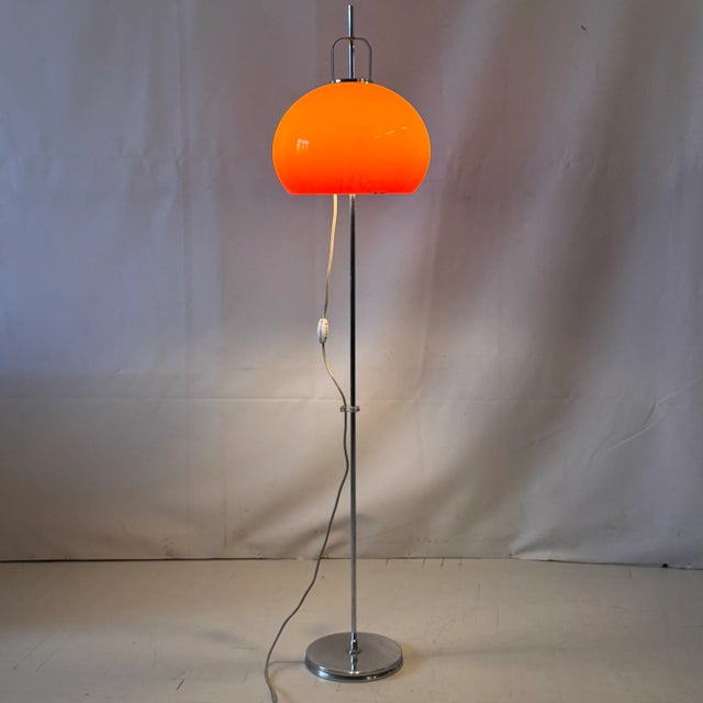 Mid-Century Modern Italian Orange Lucerna Floor Lamp from Guzzini, 1960s For Sale - Image 3 of 8
