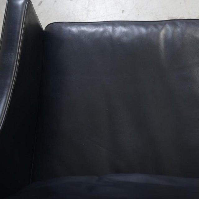 Model 2209 3-Seater Sofa in Black Leather by Børge Mogensen, 1980s For Sale - Image 12 of 18