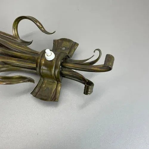 Italian Flower Theatre Wall Light in the style of Gio Ponti, 1970s For Sale - Image 15 of 18