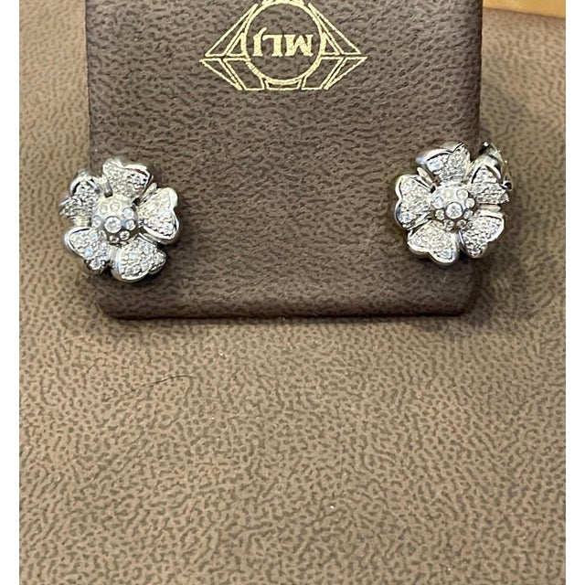 1.8 Carat Diamond Flower/Cluster Stud Earring 18 Karat White Gold, A Pair For Sale - Image 9 of 18