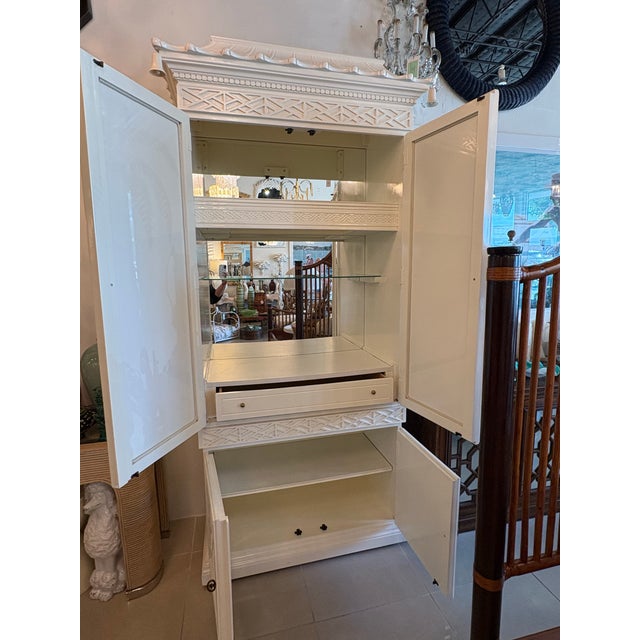 Vintage Fret Fretwork Chippendale Mirrored Bells Pagoda Cabinet Armoire Bar For Sale In West Palm - Image 6 of 12