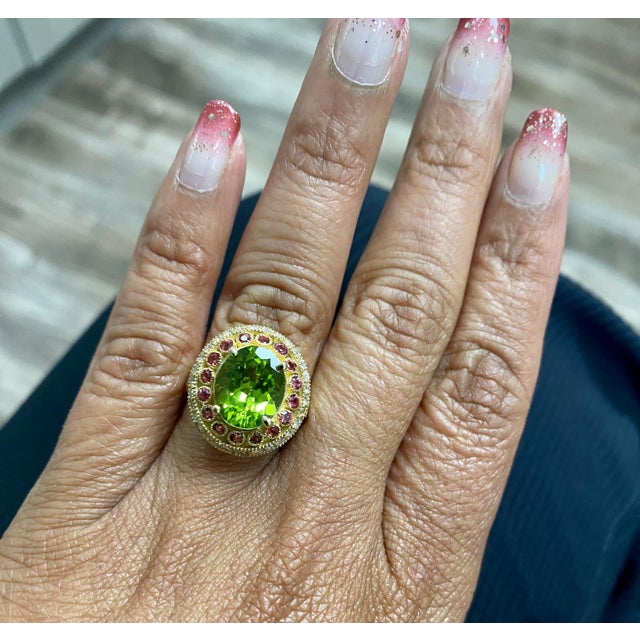 Early 21st Century 4.48 Carat Peridot Sapphire Diamond Yellow Gold Cocktail Ring, Size 7 For Sale - Image 5 of 7