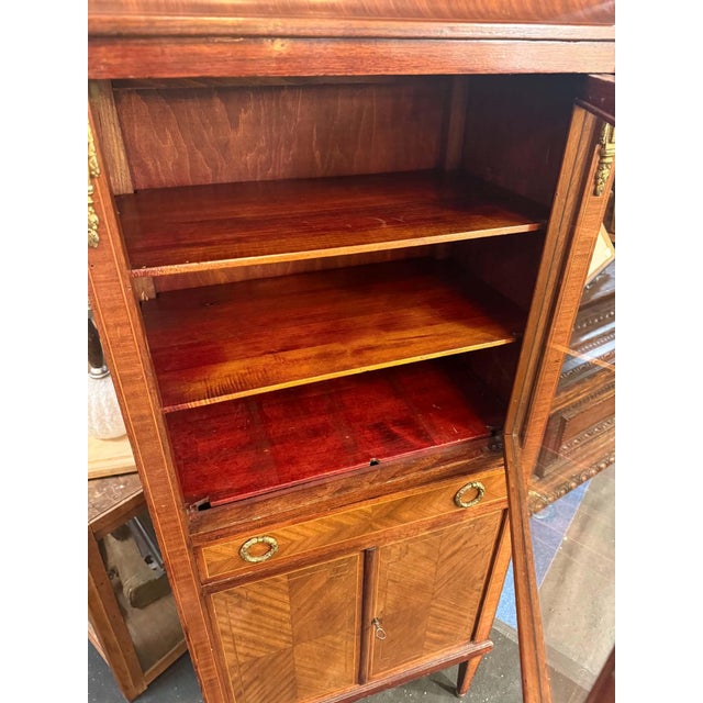 Louis XVI Marquetry Display Cabinet For Sale - Image 6 of 14