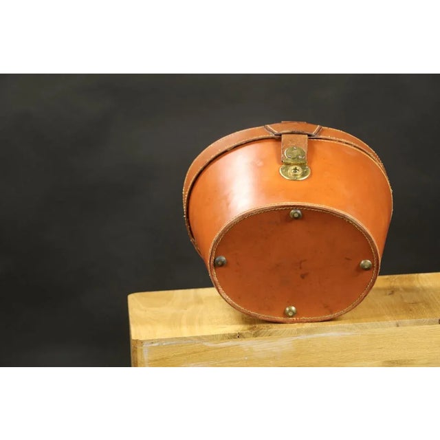 Round Leather Hat Trunk For Sale - Image 6 of 10