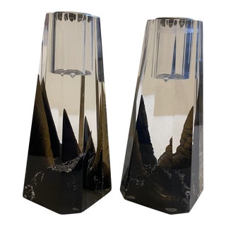 1980s Postmodern Italian Fratelli Guzzini Lucite and Gold Large Salt and Pepper Shakers - Set of 2 For Sale