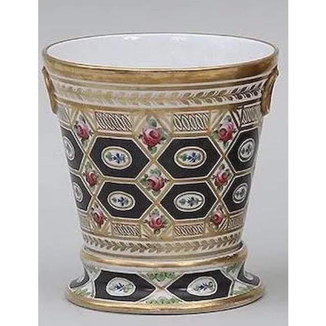 Coalport Porcelain 1805 Antique English Coalport Porcelain Vase Planter in the Church Gresley Pattern For Sale - Image 4 of 8