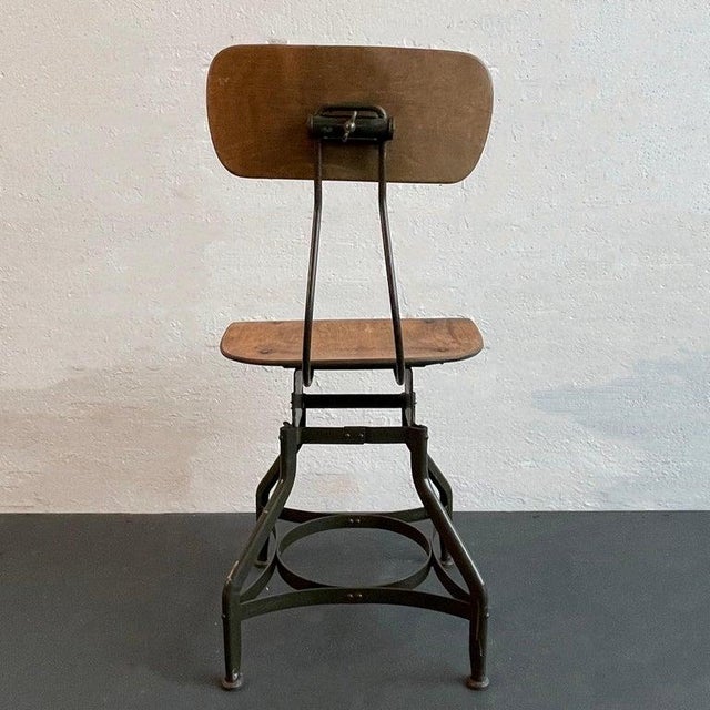 1940s 1940s Industrial Adjustable Shop Chair by Toledo Metal Furniture Co. For Sale - Image 5 of 9