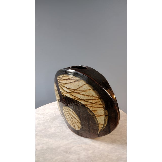 1970s Large Ceramic Vase by Aleph Hammer For Sale In Washington DC - Image 6 of 17