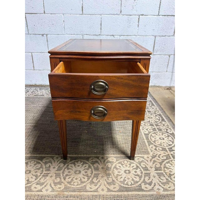 Vintage Federal Style Leather Top Side Table With One Drawer. For Sale In Washington DC - Image 6 of 11