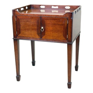 18th Century Georgian Mahogany Night Table, 1770s For Sale