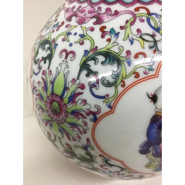 Chinese Porcelain Chinese Vase For Sale - Image 3 of 11
