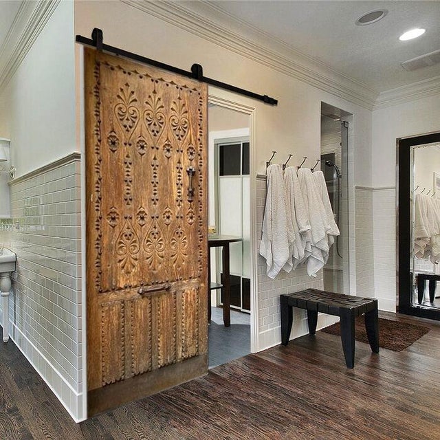 Gothic Revival Carved Solid Wood Entry Door – Fleur-De-Lis Pattern & Iron Clavos For Sale - Image 10 of 11