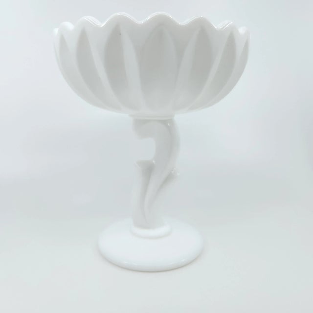 Vintage Milk Glass Tulip Pedestal Dish For Sale In Cleveland - Image 6 of 12