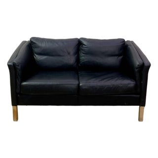 1970s Mid century Danish Modern Beautiful Black Leather Loveseat For Sale