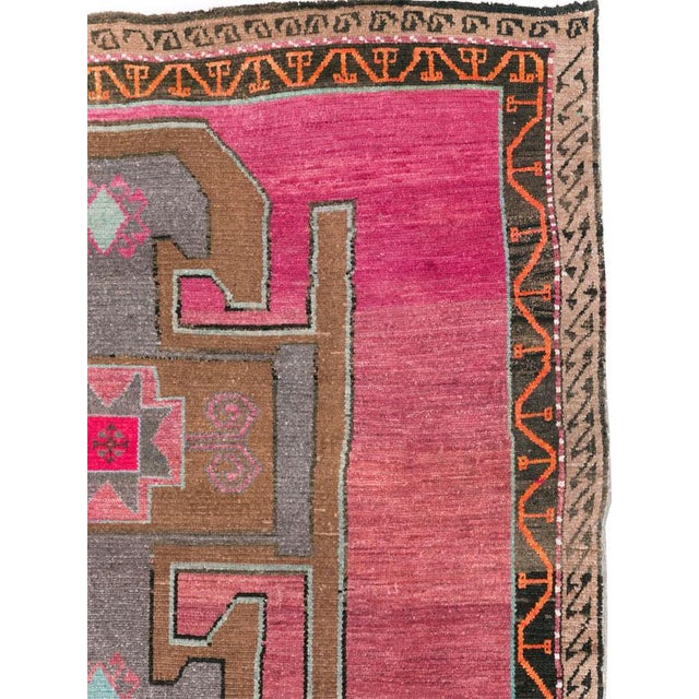 Galerie Shabab Collection Mid-20th Century Handmade Turkish Anatolian Long & Narrow Gallery Carpet For Sale - Image 4 of 10