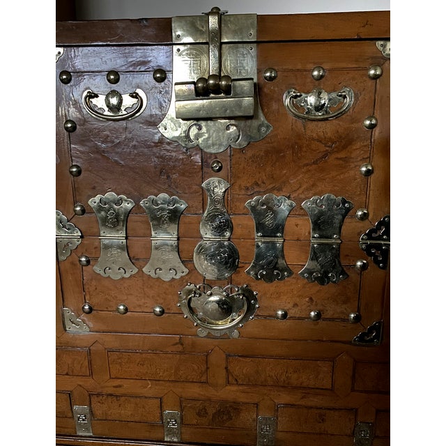 Korean Kanghwa Royal Brass-Mounted Bandaji Chest For Sale - Image 13 of 13