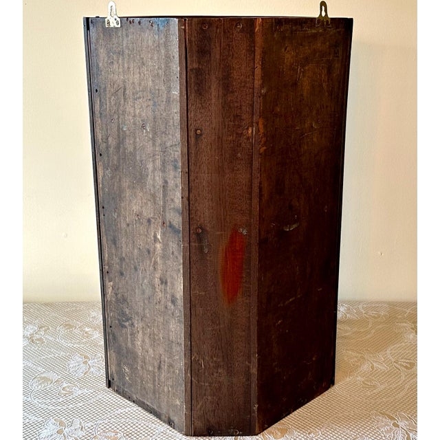 Antique Georgian Mahogany Corner Cupboard: Bow Front Cabinet For Sale - Image 4 of 10