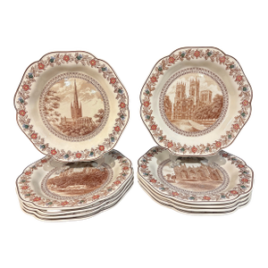 Early 20th Century Dessert Plates Depicting English Cathedrals Created by Josiah Wedgwood for the London & North Eastern Railway