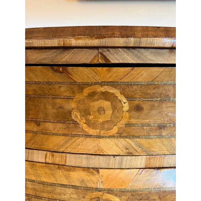 Antique Italian Baroque Style Inlaid Burl Walnut Bombé Commode For Sale In Atlanta - Image 6 of 8