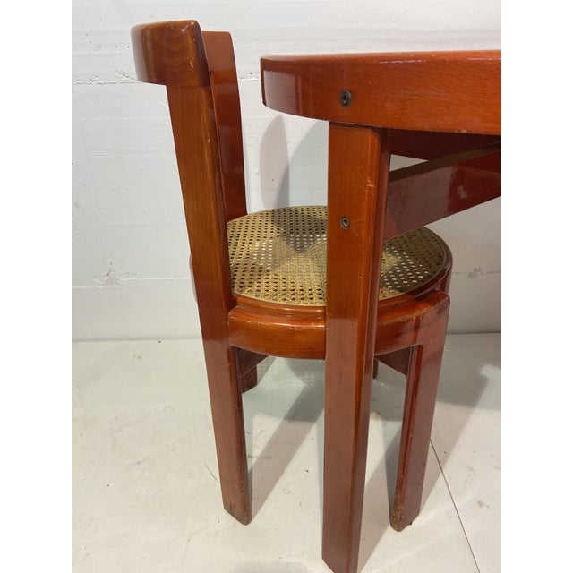 Gianfranco Frattini Italian Red Lacquered Wooden Breakfast Table and Chairs by Gianfranco Frattini, 1975, Set of 5 For Sale - Image 4 of 11