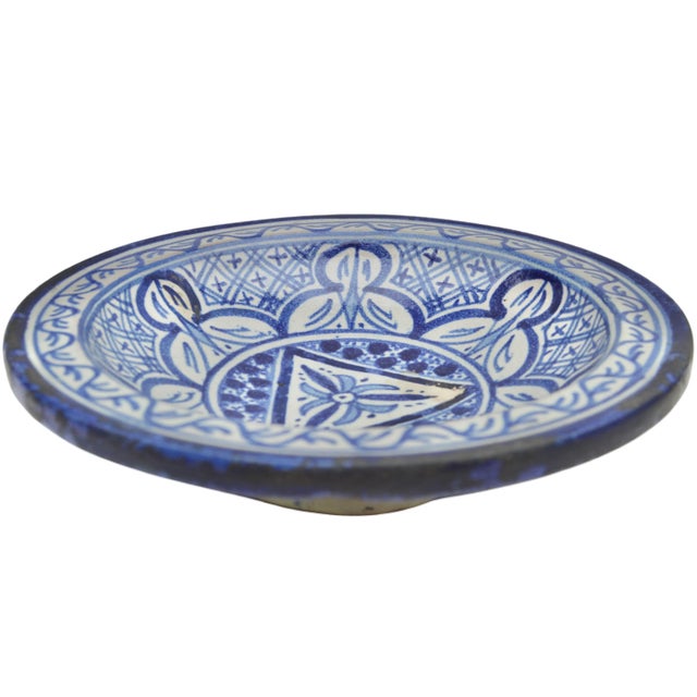 Antique Andalusian Blue-Patterned Ceramic Plate For Sale In New York - Image 6 of 10
