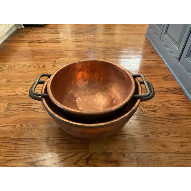Late 19th Century 19th-Century Hand-Hammered Dovetailed Copper Basins With Iron Handles - Pair For Sale - Image 5 of 6