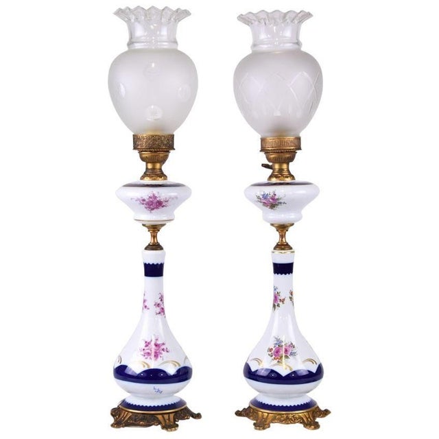 Vintage French Porcelain Lamps, Set of 2 For Sale - Image 5 of 5