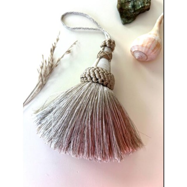 English Oyster and White Key Tassel With Looped Ruche - A Pair For Sale - Image 3 of 11