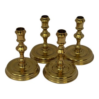 Virginia Metalcrafters Solid Brass Colonial Williamsburg Collection Raleigh Candle Holders - Set 4 For Sale
