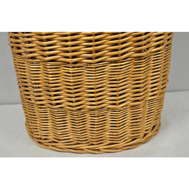 Wood Vintage Mid Century Modern Handwoven Wicker Rattan Laundry Basket W Lid For Sale - Image 7 of 17