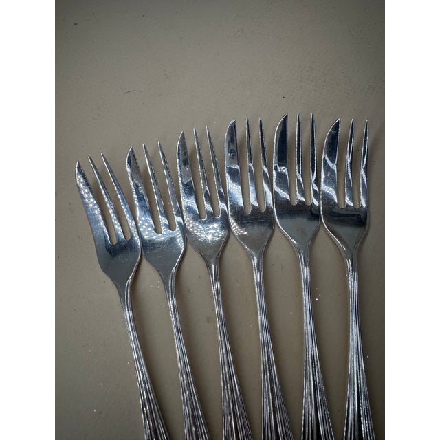 Vintage Cake Forks From England - Set of 6 For Sale - Image 4 of 8